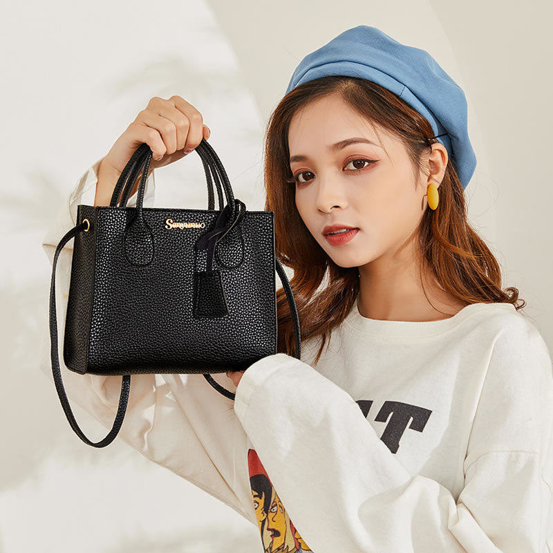 Luxury Shoulder Handbag for Women – Black