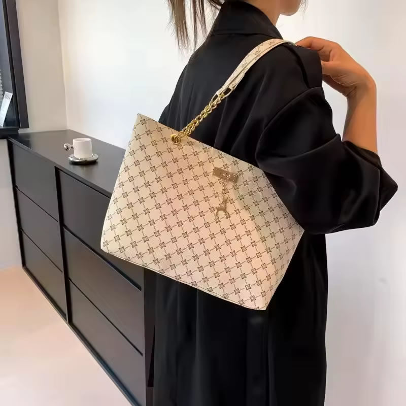 Luxury Handbag for Women – Burgundy