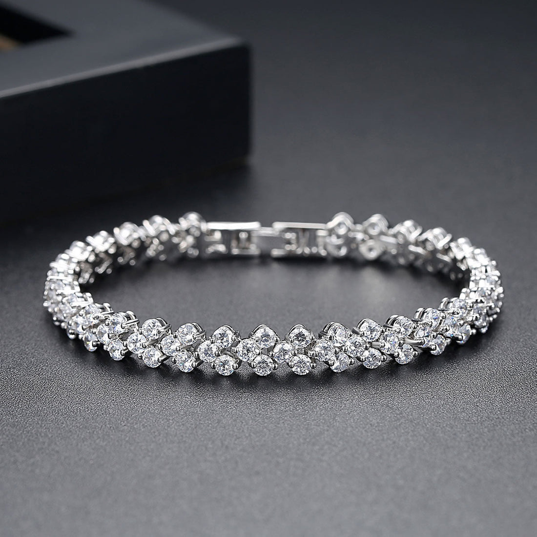 Shiny Rhinestone Luxury Bracelet for Women – Rose Gold