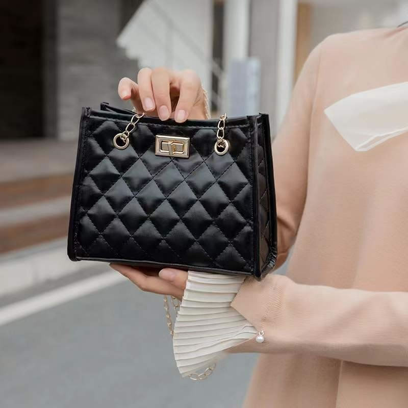 Chain Strap Messenger Fashion Handbag for Women – Brown