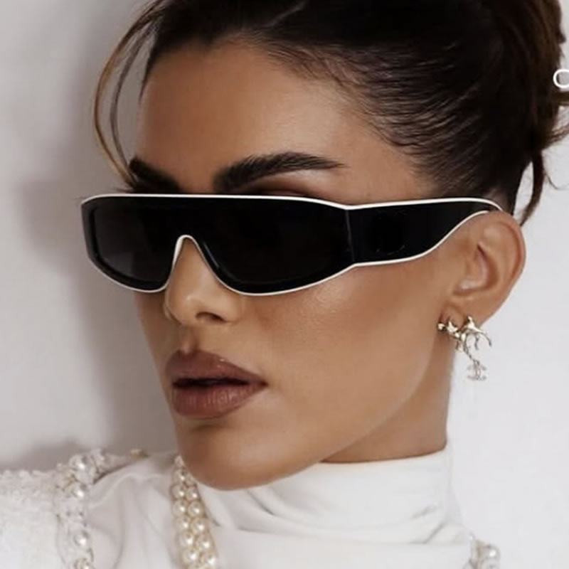 Trendy Wrap Around Sunglasses for Women – Black